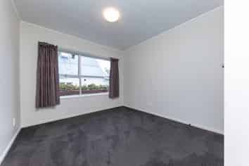 2/12 Lyon Avenue, Mount Albert