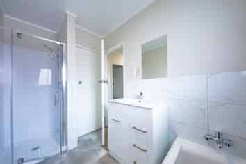 2/12 Lyon Avenue, Mount Albert