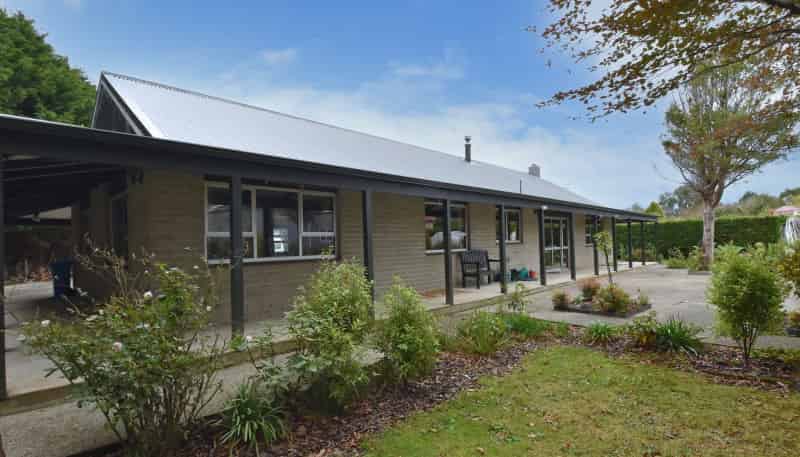 160 Marama Avenue North, 