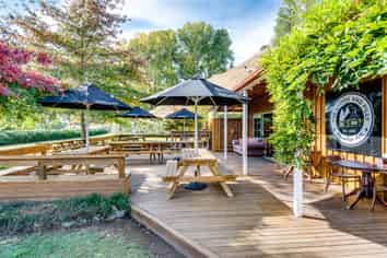 The Chook And Filly Country Pub