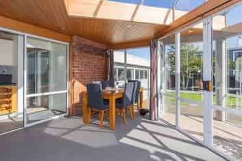 72 Antrim Street, Windsor