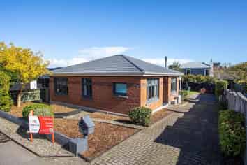 72 Antrim Street, Windsor