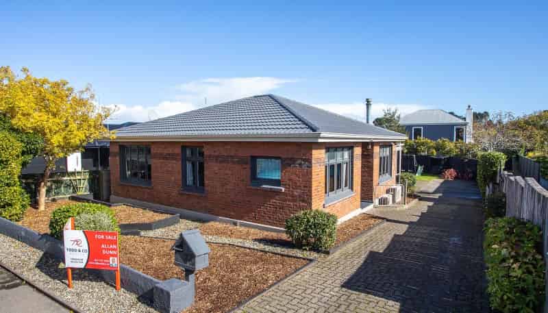 72 Antrim Street, Windsor