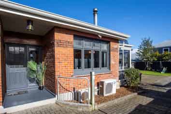 72 Antrim Street, Windsor