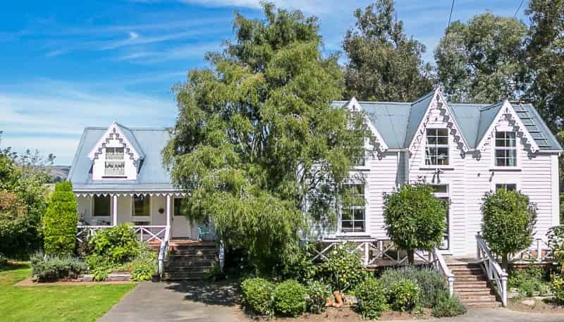 695 Outram-Mosgiel Road, Outram