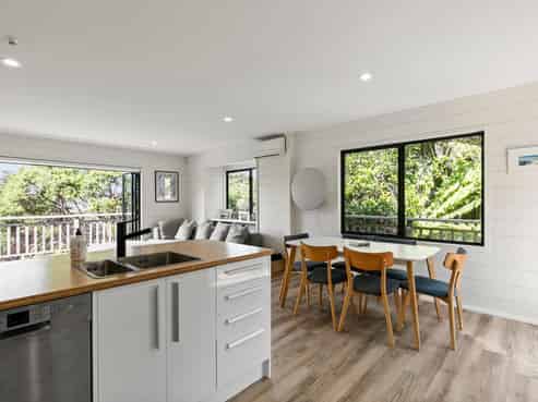 13 Giles Road, Palm Beach