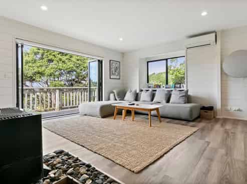 13 Giles Road, Palm Beach