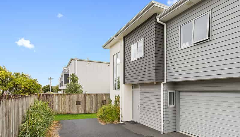 4/144 Old Farm Road, Hamilton East