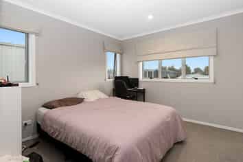 4/144 Old Farm Road, Hamilton East