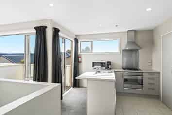 2/9 Cameron Street, Sydenham