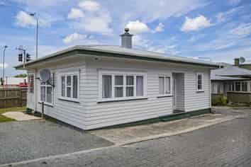 11 Selwyn Avenue, Avenues