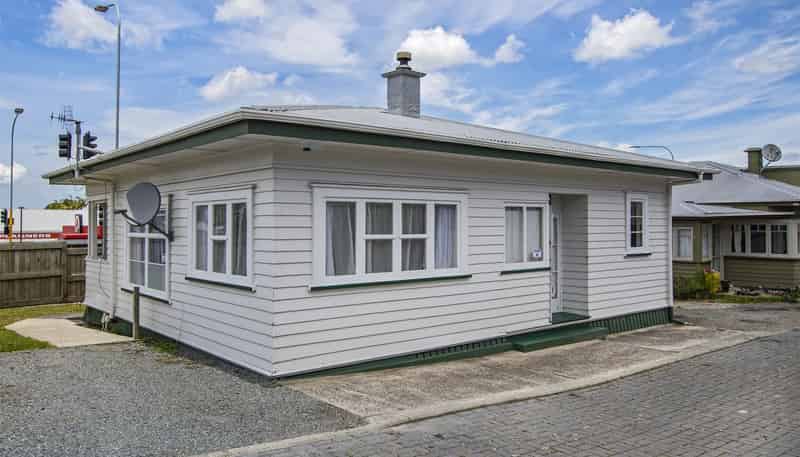 11 Selwyn Avenue, Avenues