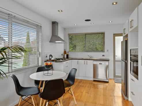 2/415 Papanui Road, Strowan