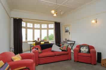 24 Tweed Street, Roslyn