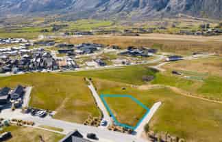 38 Cunninghams Drive, 