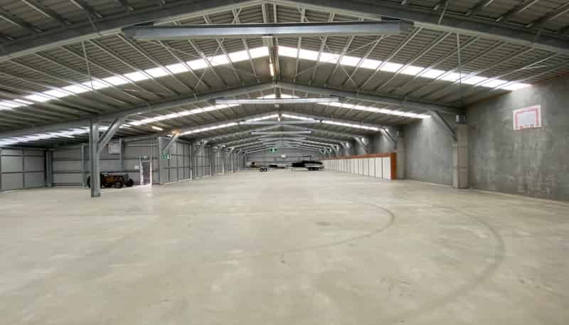 8 Venture Crescent, Wanaka