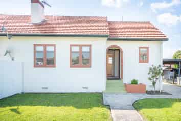 21 Robert Street, Marton