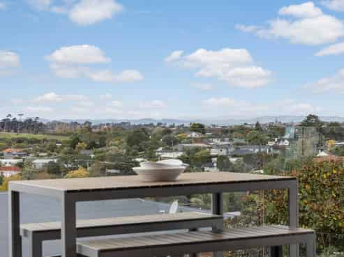 8 Berwick Street, Glendowie