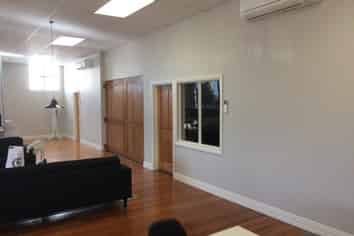 840 sqm Showroom / Warehouse, Carlyle Street