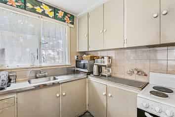 48 Williams Cresent, Otara