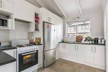 69B Favona Road, Favona