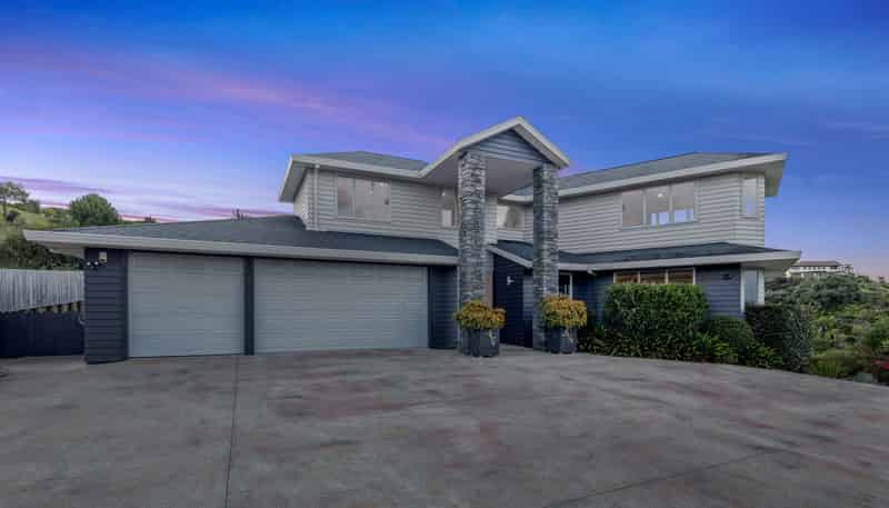 64 Balboa Drive, Matakatia