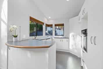 32 Parr Terrace, Castor Bay