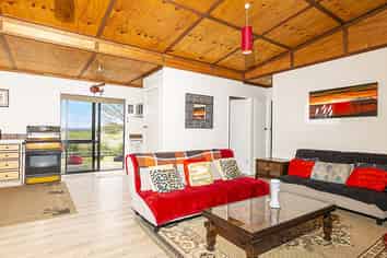 426 Pukehina Parade, Pukehina