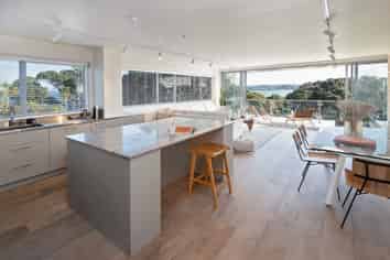 4/57 Sarsfield Street, Herne Bay