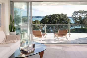 4/57 Sarsfield Street, Herne Bay