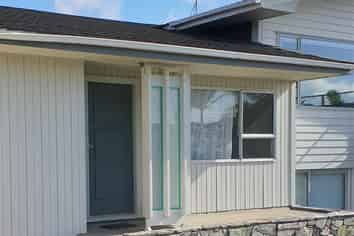 24A Treeway, Sunnyhills