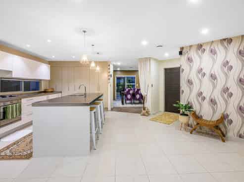 2/63 Selwyn Crescent, Forrest Hill