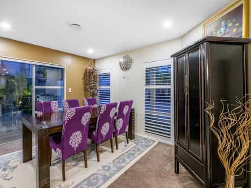 2/63 Selwyn Crescent, Forrest Hill