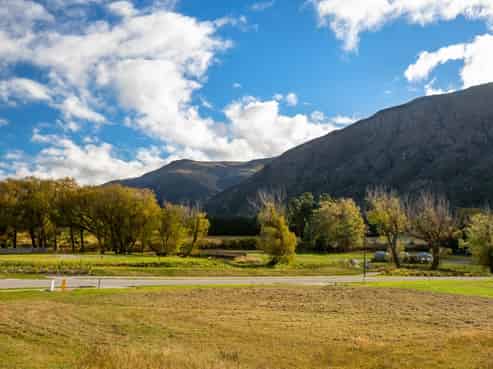 23 Glendinning Crescent, Kingston