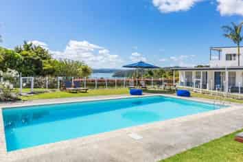 Solid Bay of Islands Opportunity Beckons