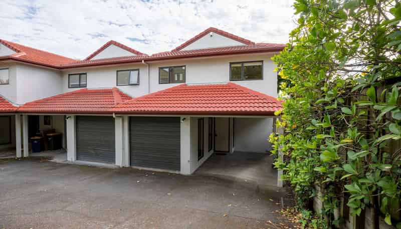 4/42 Fields Parade, Oteha