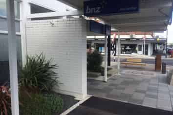 BUILDING FOR SALE IN BALCLUTHA