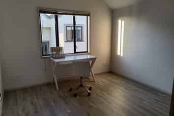 33 New North Road, Eden Terrace