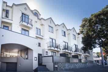 33 New North Road, Eden Terrace