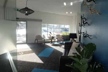 Office Shoreline For Lease