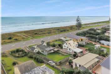 92A Marine Parade, Otaki Beach