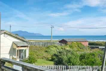 92A Marine Parade, Otaki Beach