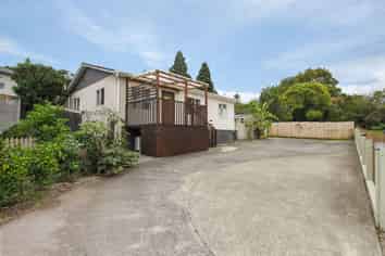 170 Edmonton Road, Te Atatu South