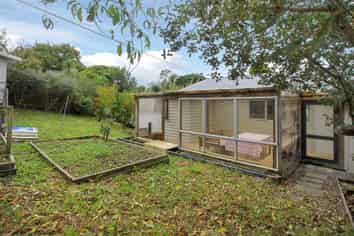 170 Edmonton Road, Te Atatu South