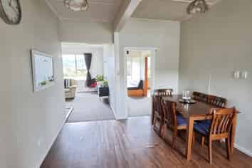 818 State Highway 7, Dobson