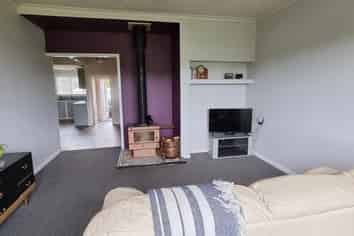 818 State Highway 7, Dobson