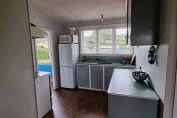 818 State Highway 7, Dobson