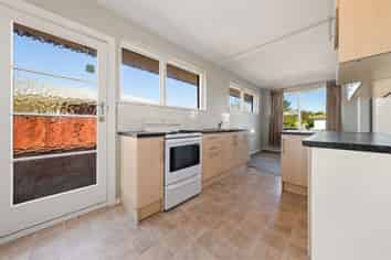 1/8 Nanette Street, Riccarton