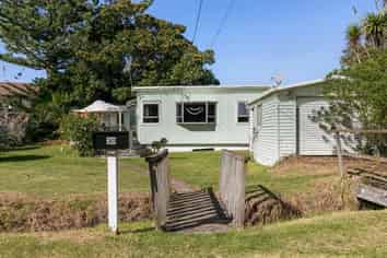 30 Tui Street, Oneroa