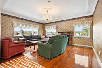 89 King George Avenue, Epsom